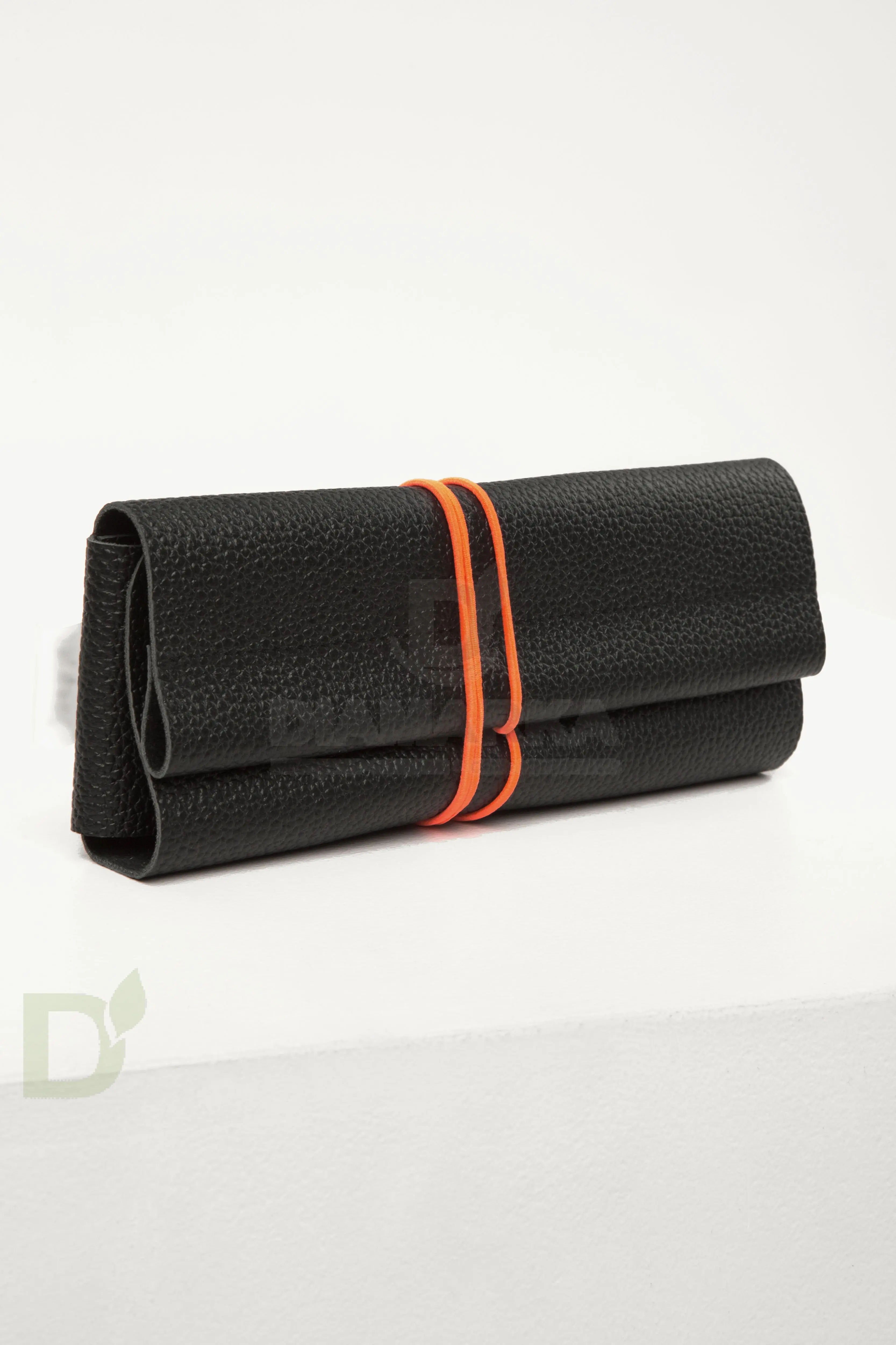 Чехол - скрутка для инсулиновых шприцов Jaskier dia bags черный, натуральная кожа